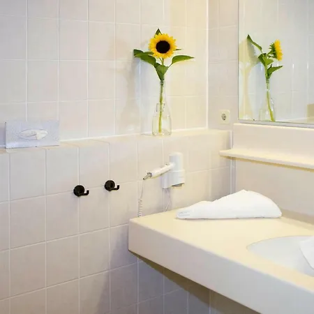 Apartment Holiday Gerlitzen Kanzelhohe Am Ossiacher See - Okt02504-dyb